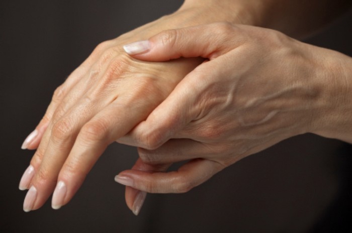 sajgó fájdalom a térd alatti lábakban hogyan lehet gyorsan gyógyítani az osteochondrosist otthon
